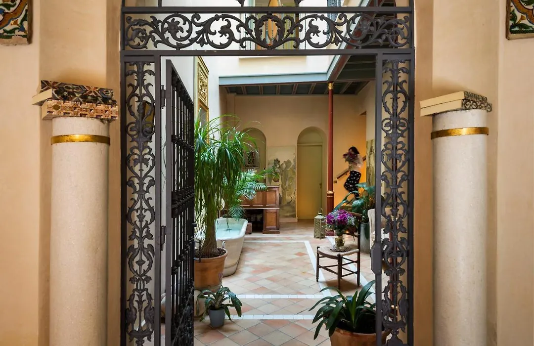 Ch Apartments Boutique-1